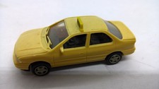 Rietze 1:87 30550 Ford Mondeo posteriore a gradini avorio TAXI con targhetta tetto (41)