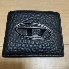 Portafoglio bifold compatto in