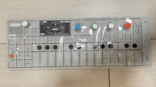 Teenage engineering 1 - teenage, op-1