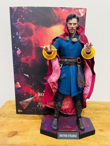 Hot toys doctor - toys, strange