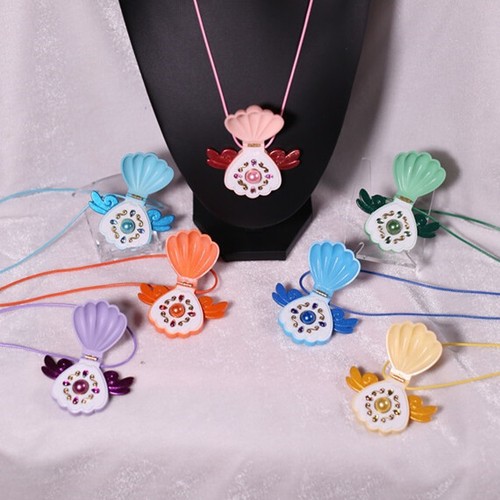 Collana conchiglia apribile