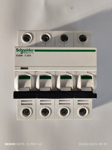Schneider a9f79425 - schneider,