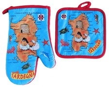 SET. 2 PEZZI GUANTO DA FORNO + PRESINA CARTINA SARDEGNA 4 MORI SET. BARBECUE 
