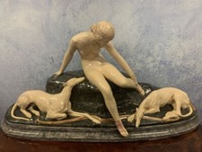 Grande gruppo scultoreo Art Deco' Art Nouveau Diana con levrieri A Bitter