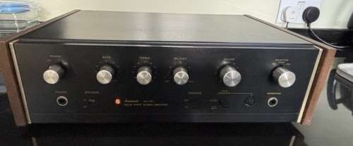 Amplificatore stereo stato - a,