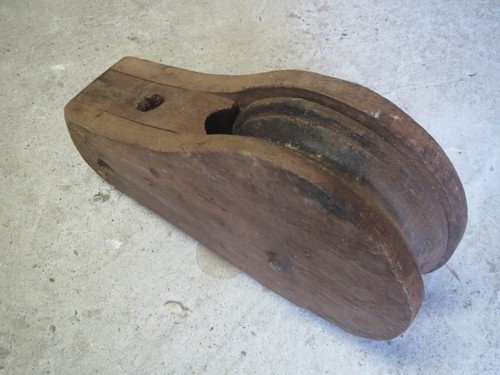 Antica ruota legno gru - in,