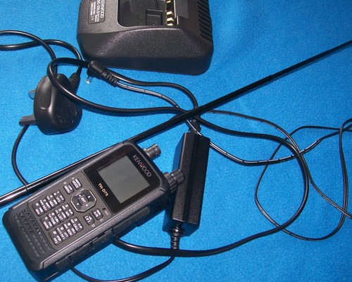 Kenwood d75e - kenwood, th-d75e