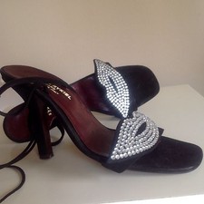 Sonia Rikyel Runway tacchi a