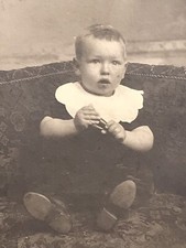 CDV bambino piccolo con grande