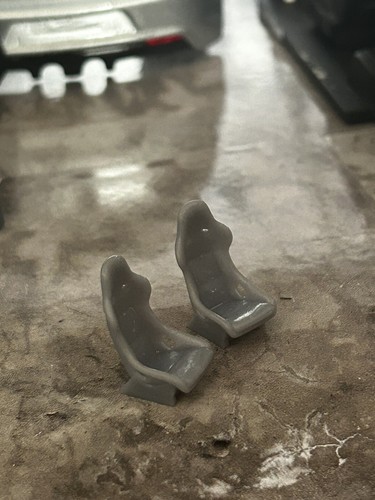 Sedili sportivi modellino auto