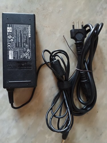 Alimentatore toshiba - alimentatore, pc