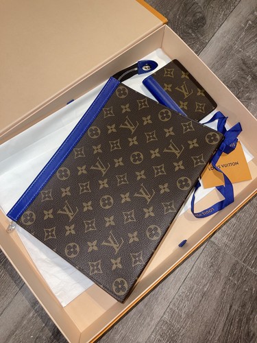Louis vuitton pochette voyage - pochette,