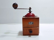 Macinino da caffè antico D.P