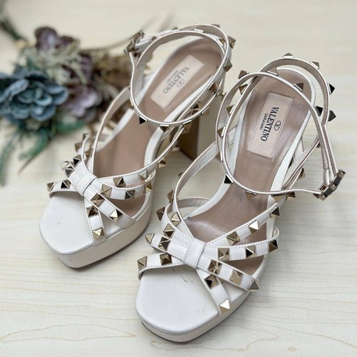 Valentino garavani rockstud - valentino,