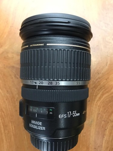 Canon f 2 - ef-s, is