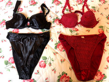 DUE COMPLETI INTIMI IN RASO