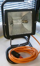 FARO PORTATILE CON LAMPADA ALOGENA 200W ( INCLUSA )