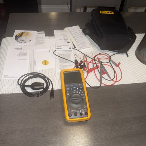 Multimetro elettronico per