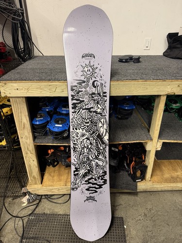 Capita dark horse - capita,