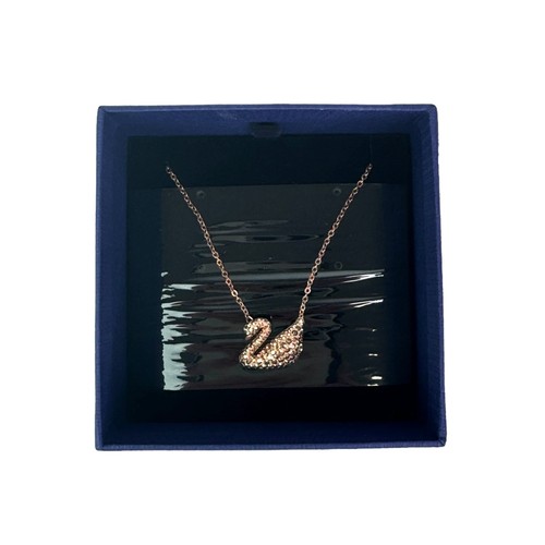 Collana con ciondolo cigno