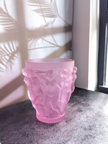 Lalique vase baccantes rose