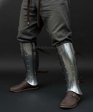 Greaves in acciaio fatto a