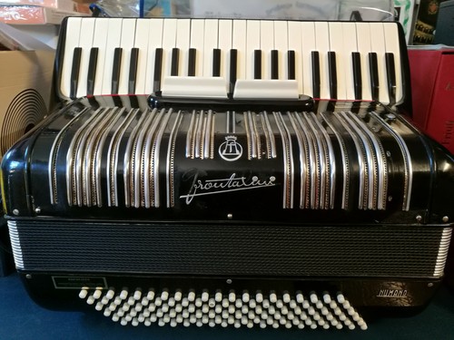 Fisarmonica 120 bassi usata