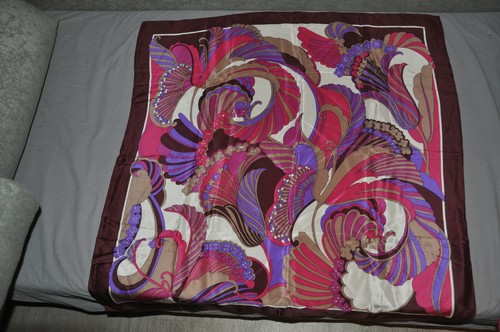 Ancien carré foulard écharpe