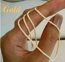 Collana donna. Regalo. Lucido