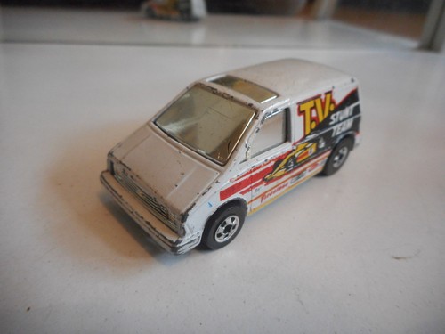 Hotwheels flip outs stunt - tv,