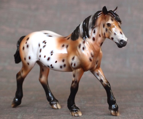 Peter stone model horse - stone,