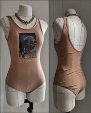 Body in cotone beige HBO x H&M Khaleesi Daenerys con Drogo , Game of Thrones