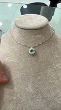 Collana con smeraldo e