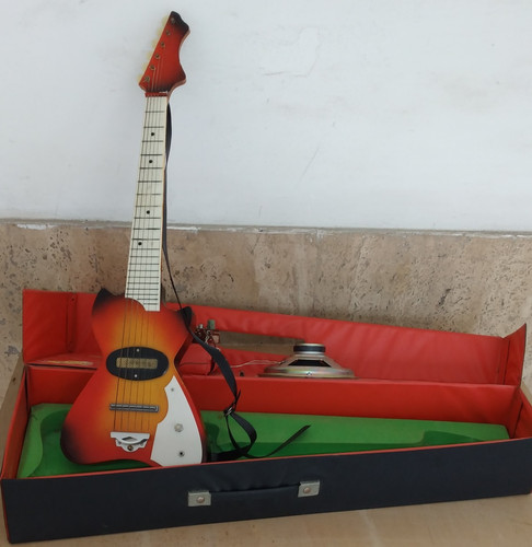 Chitarra elettrica giocattolo - chitarra,