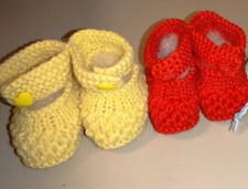 Nr.2 Paia Scarpette Neonato Neonata bambino bebè uncinetto lana Fatte A Mano