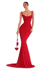 Abito lungo rosso con perline