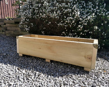 Fioriera in legno per patio -