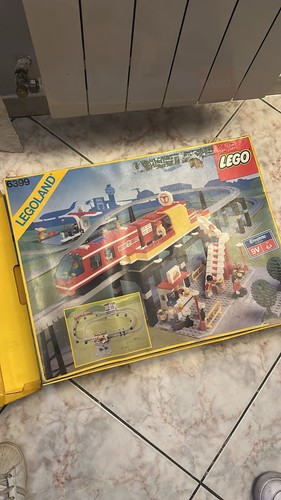 Lego 6399 monorail airport - lego,