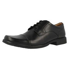 Scarpe Stringate Da Uomo Clarks Nere In Leather Modello Huckley Cap G