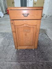 Mobiletto vintage con - mobiletto, tavola