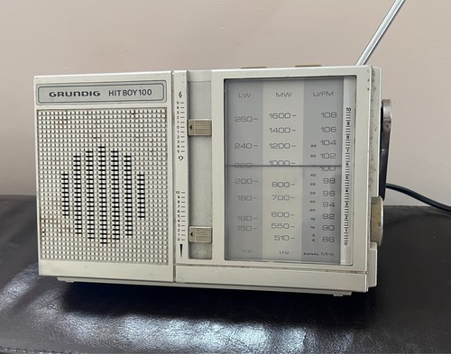 Grundig hit boy - 3, band