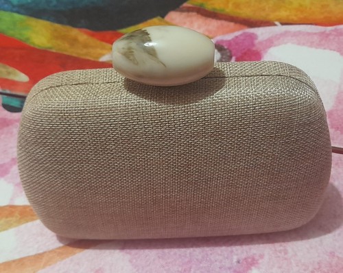 Una pochette molto elegante - una,