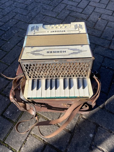 Rara fisarmonica per