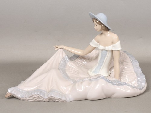 Statuina porcellana nao - porcellana, by