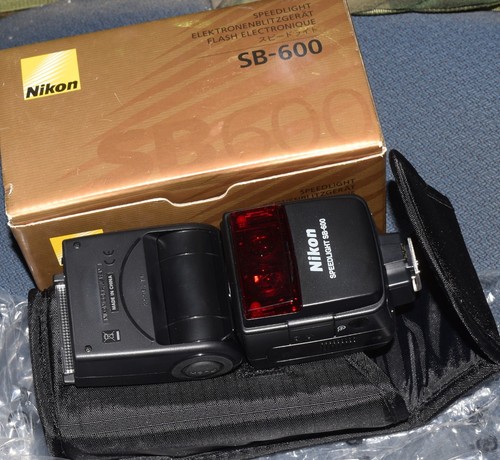 Nikon speedlight 600 - sb-600, flash