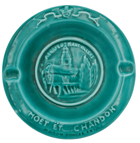 Moet chandon posacenere - et,