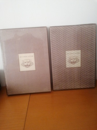Libro dei francobolli - libro,