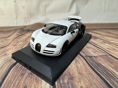 Autoart bugatti veyron - 🤍,