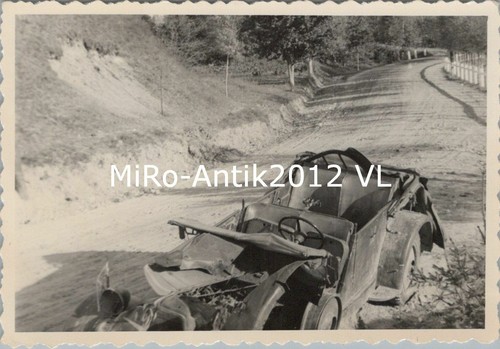 Foto auto incidentata sul - incidentata,