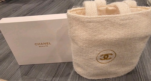Chanel novelty cosmetic - novelty, pouch